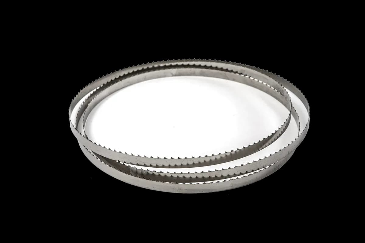 Cinta banda 3 dientes 5/8" X .022" long 100", cintas, se vende en caja de 100